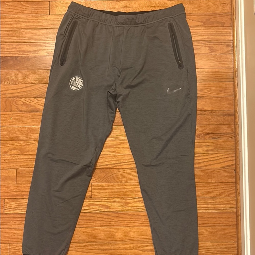 Nike Gray Athletic Men’s Joggers with Logo